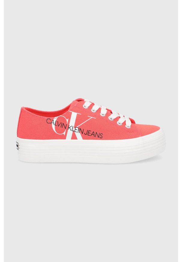 Calvin Klein Jeans Tenisówki damskie kolor różowy. Nosek buta: okrągły. Zapięcie: sznurówki. Kolor: pomarańczowy. Materiał: guma. Obcas: na platformie
