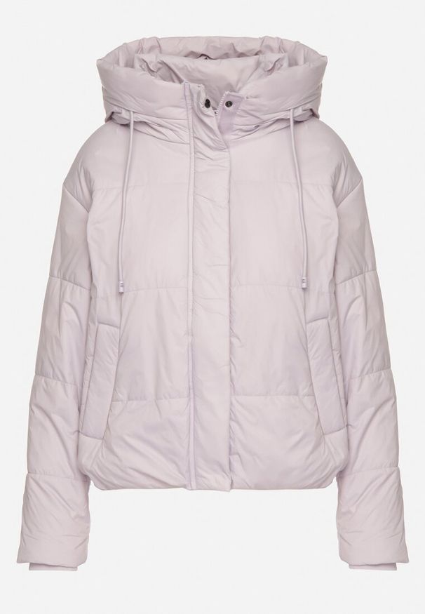 Born2be - Jasnofioletowa Pikowana Kurtka z Kapturem i Lekkim Ociepleniem Ninirila. Okazja: na spacer. Typ kołnierza: kaptur. Kolor: fioletowy. Materiał: jeans. Długość: krótkie. Styl: klasyczny, elegancki