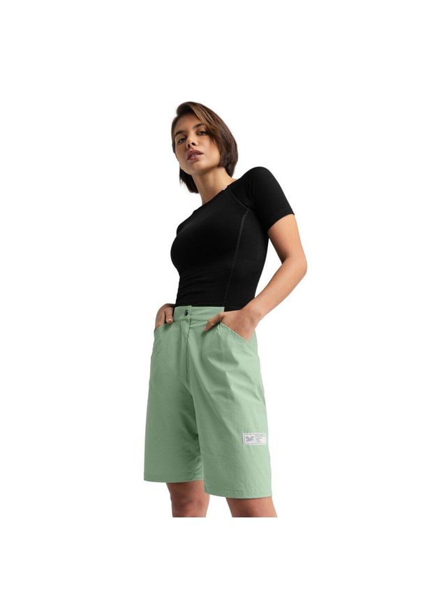 SIROKO - Damskie krótkie spodenki gravel Kolarstwo Siroko Jade. Kolor: zielony. Materiał: poliamid, elastan. Długość: krótkie. Sport: kolarstwo