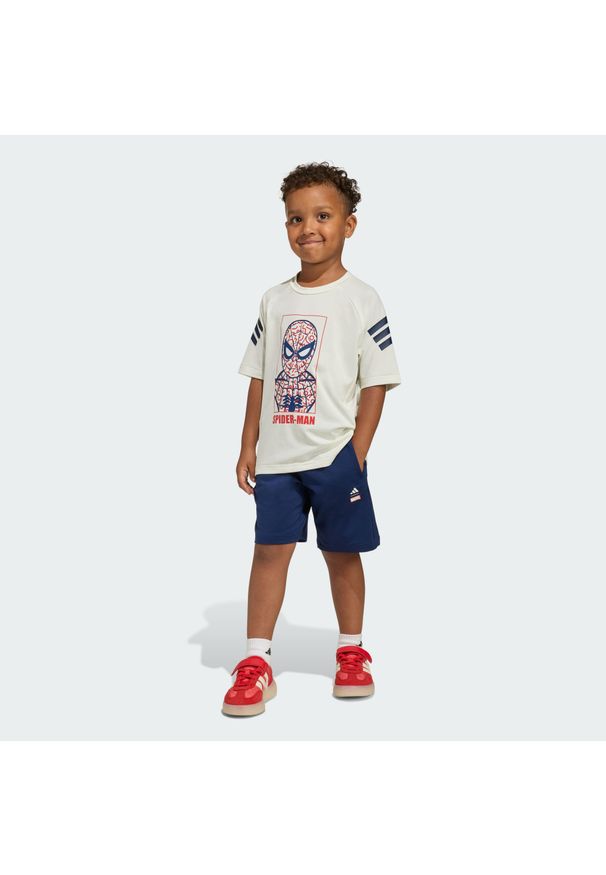 Zestaw Adidas Marvel Spider-Man Sport. Okazja: na uczelnię. Kolor: niebieski, wielokolorowy, biały. Materiał: dresówka. Wzór: motyw z bajki. Styl: sportowy