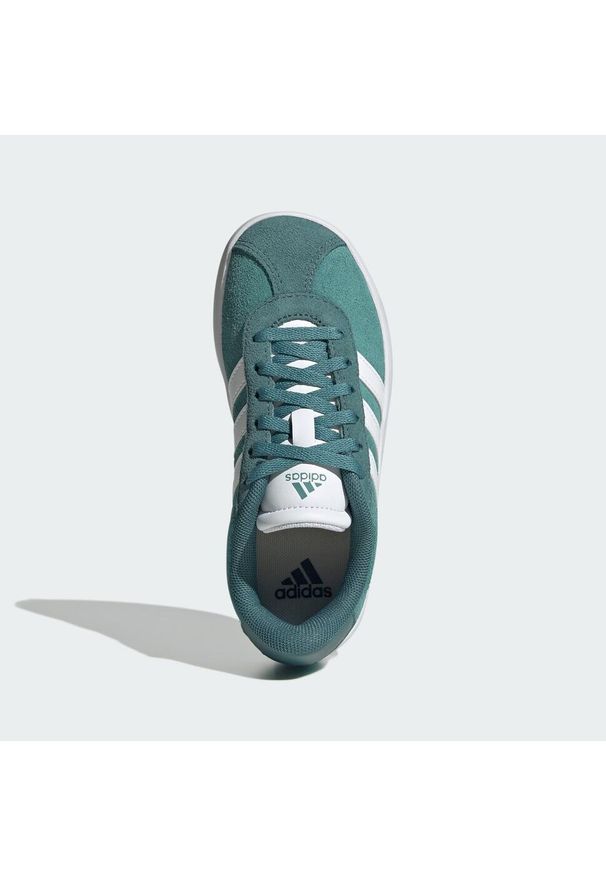 Adidas - Buty VL Court 3.0 Kids. Kolor: niebieski, wielokolorowy, biały. Materiał: zamsz, materiał. Sport: turystyka piesza