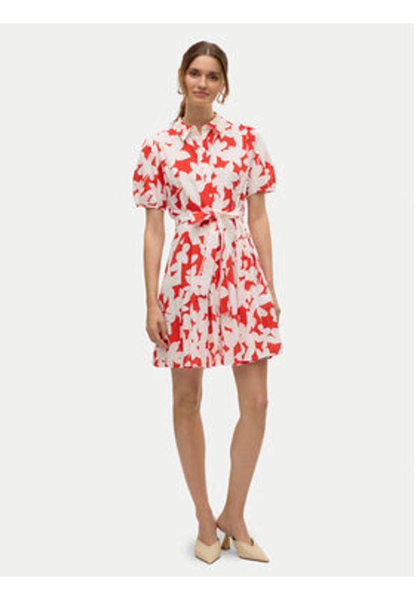 Vero Moda Sukienka koszulowa Dicthe 10303728 Czerwony Regular Fit. Kolor: czerwony. Materiał: bawełna. Typ sukienki: koszulowe