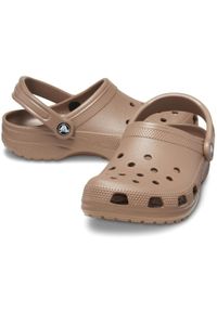 Klapki dla dorosłych Crocs Classic. Kolor: brązowy. Materiał: syntetyk, materiał