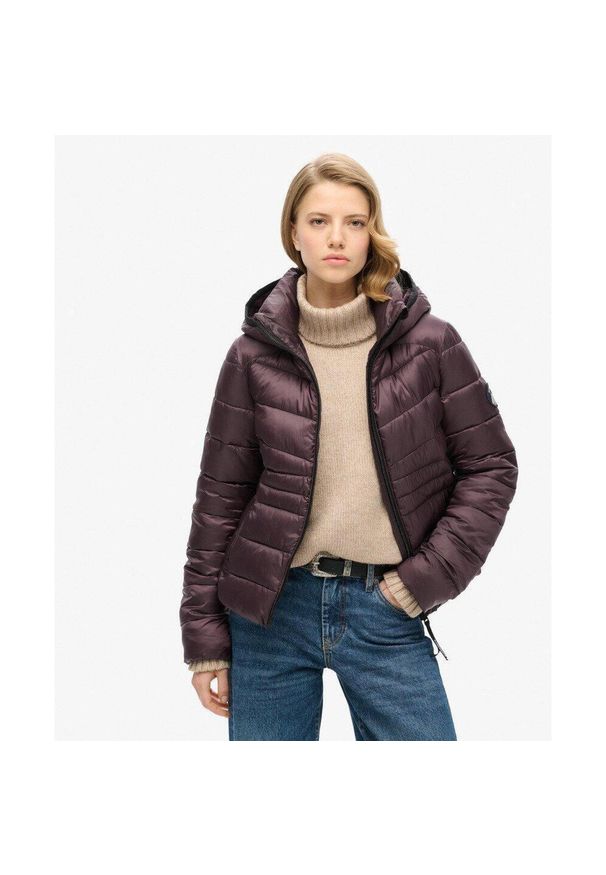 Damska ocieplana kurtka puchowa Superdry Fuji Quilt. Kolor: fioletowy. Materiał: puch. Długość rękawa: długi rękaw