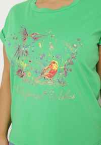 Born2be - Zielony T-shirt z Kolorowym Nadrukiem z Bawełny Mepitia. Okazja: na co dzień. Kolor: zielony. Materiał: bawełna. Wzór: kolorowy, nadruk. Styl: klasyczny, casual, elegancki #6