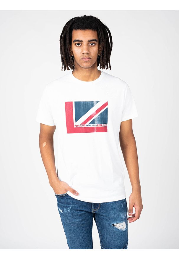 Pepe Jeans T-shirt "Ramone" | PM508016 | Ramone | Mężczyzna | Biały. Okazja: na co dzień. Kolor: biały. Materiał: bawełna. Wzór: aplikacja, nadruk. Styl: casual