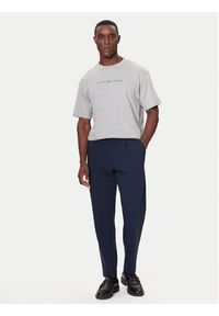 TOMMY HILFIGER - Tommy Hilfiger T-Shirt UM0UM03685 Szary Relaxed Fit. Kolor: szary. Materiał: bawełna #5