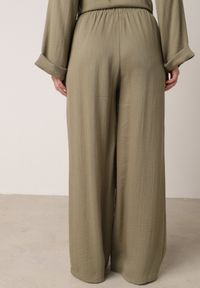 Born2be - Zielone Wiskozowe Spodnie z Szeroką Nogawką i Wiązaniem w Talii Terisanna. Okazja: na co dzień. Kolor: zielony. Materiał: wiskoza. Styl: casual, elegancki, klasyczny #3