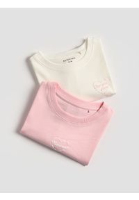 Reserved - T-shirt z nadrukiem 2 pack - wielobarwny. Materiał: bawełna. Wzór: nadruk