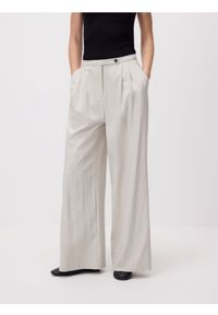 Reserved - Spodnie z szerokimi nogawkami - jasnoszary. Kolor: szary. Materiał: tkanina, wiskoza #1