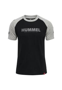 Koszulka Hummel Legacy Blocked. Kolor: czarny. Materiał: prążkowany, bawełna. Długość rękawa: raglanowy rękaw. Sport: piłka nożna