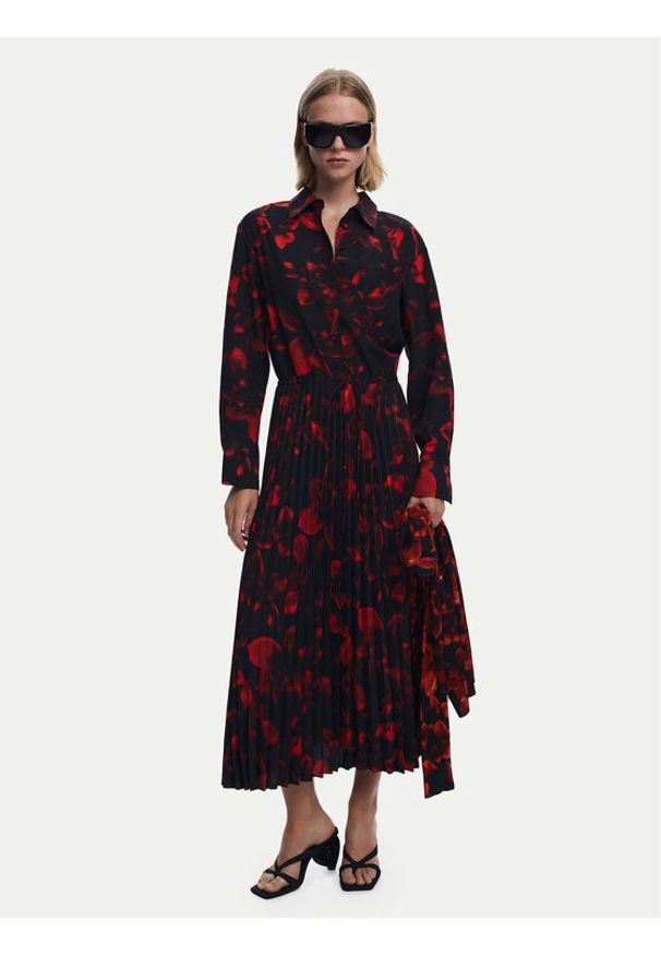 Desigual Sukienka koszulowa Plisado 25WWVW16 Czerwony Regular Fit. Kolor: czerwony. Materiał: syntetyk. Typ sukienki: koszulowe