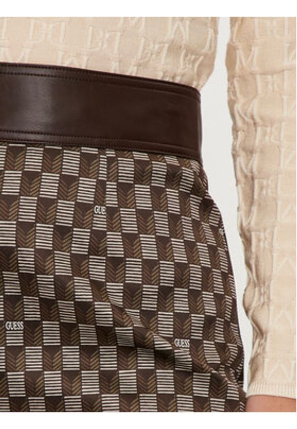 Guess Spódnica mini New Gea W4YD56 WFJ02 Brązowy Regular Fit. Kolor: brązowy. Materiał: syntetyk