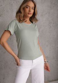 Renee - Ciemnozielony T-shirt Basic z Okrągłym Dekoltem Dolea. Okazja: na co dzień. Kolor: zielony. Materiał: jeans. Długość: krótkie. Wzór: gładki. Styl: casual #5