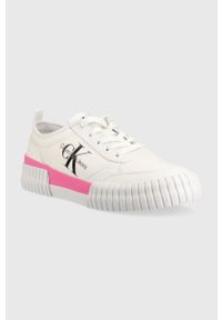 Calvin Klein Jeans tenisówki Skater Vulcanized Laceup Low damskie kolor biały. Nosek buta: okrągły. Kolor: biały. Materiał: guma #5