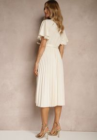 Renee - Jasnobeżowa Sukienka Wiązana w Talii z Plisowaniem na Dole Dorseki. Kolor: beżowy. Materiał: materiał, tkanina. Styl: elegancki