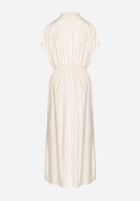 Born2be - Beżowa Koszulowa Sukienka z Bawełną Ozdobiona Metaliczną Nicią Tirlio. Okazja: na spacer, na co dzień. Kolor: beżowy. Materiał: bawełna. Wzór: aplikacja. Typ sukienki: koszulowe. Styl: casual, elegancki, klasyczny #4