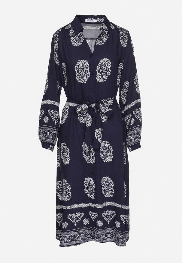 Born2be - Granatowa Koszulowa Sukienka Ozdobiona Ornamentalnym Wzorem z Wiązanym Paskiem Roriola. Okazja: na co dzień, do pracy. Kolor: niebieski. Materiał: skóra, wiskoza, tkanina. Wzór: aplikacja. Typ sukienki: koszulowe. Styl: klasyczny, casual, elegancki