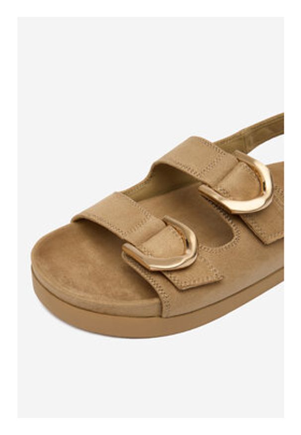 DeeZee Sandały CEO-SG19779-1 Beżowy. Kolor: beżowy. Materiał: materiał