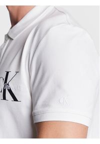 Calvin Klein Jeans Polo J30J322851 Biały Regular Fit. Typ kołnierza: polo. Kolor: biały. Materiał: bawełna