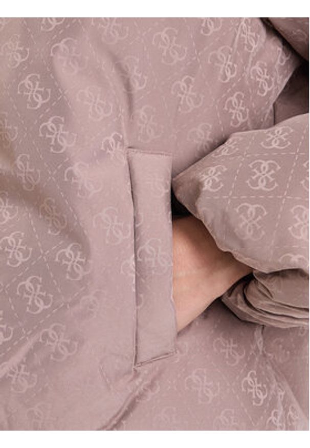 Guess Kurtka zimowa V5BL07 WGLW2 Beżowy Relaxed Fit. Kolor: beżowy. Materiał: syntetyk. Sezon: zima