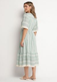 Born2be - Miętowa Bawełniana Sukienka Boho o Rozkloszowanym Kroju z Wiązaniem i Haftem Korithira. Okazja: na spacer, na co dzień. Typ kołnierza: dekolt w serek. Kolor: miętowy. Materiał: bawełna. Wzór: haft. Sezon: lato. Typ sukienki: rozkloszowane. Styl: boho #2