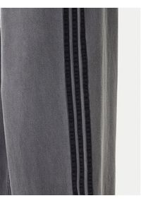 Adidas - adidas Jeansy adicolor Denim Adilenium JV7455 Szary Wide Leg. Kolor: szary #3