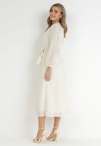 Born2be - Beżowa Koszulowa Sukienka na Guziki z Paskiem Mejia. Kolor: beżowy. Materiał: materiał. Wzór: haft. Typ sukienki: koszulowe #4