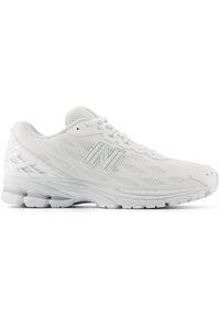Buty unisex New Balance U1906WFC – białe. Kolor: biały. Materiał: materiał, guma, syntetyk. Szerokość cholewki: normalna. Sport: turystyka piesza