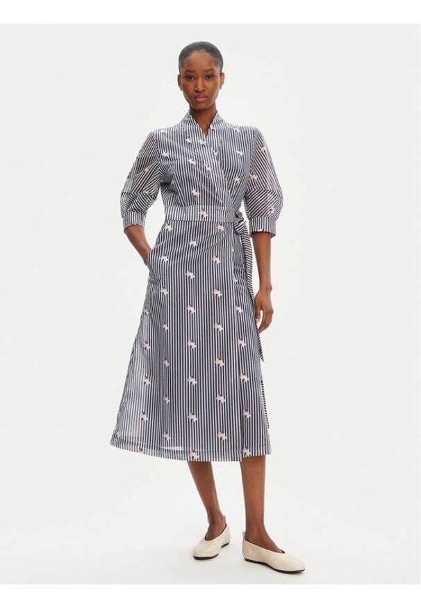 Munthe Sukienka koszulowa Pum 252132525224 Granatowy Regular Fit. Kolor: niebieski. Materiał: bawełna. Typ sukienki: koszulowe