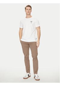 JOOP! T-Shirt 17 JJ-03Brisko 10017941 30044674 Biały Regular Fit. Kolor: biały. Materiał: bawełna #11
