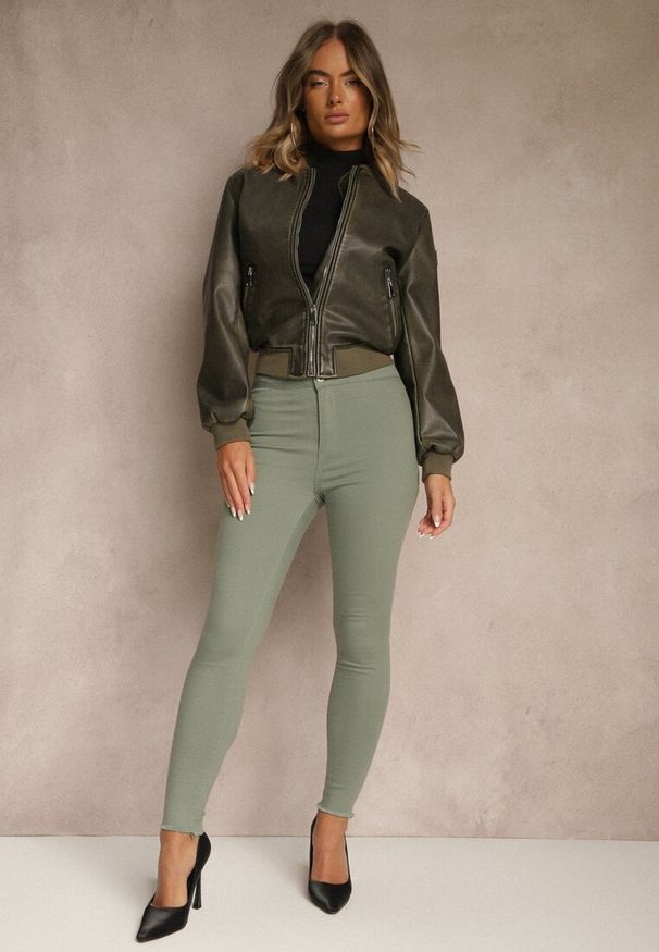 Renee - Ciemnozielone Spodnie z Bawełny o Kroju Skinny Irivella. Okazja: na spotkanie biznesowe. Stan: podwyższony. Kolor: zielony. Materiał: bawełna. Styl: biznesowy, elegancki