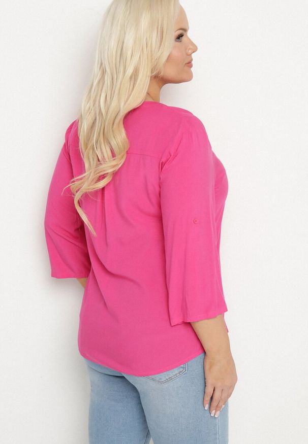 Born2be - Fuksjowa Bluzka z Wiskozy Artanassa. Typ kołnierza: kołnierzyk stójkowy. Kolor: różowy. Materiał: wiskoza. Wzór: gładki. Sezon: wiosna, lato