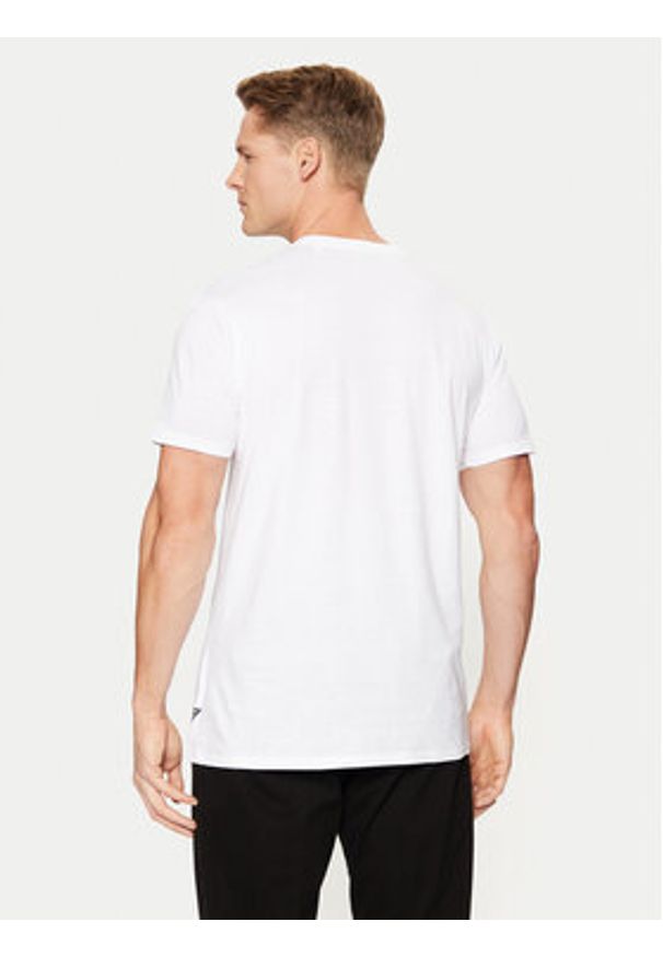 Guess T-Shirt M5RI50 K9RM1 Biały Regular Fit. Kolor: biały. Materiał: bawełna