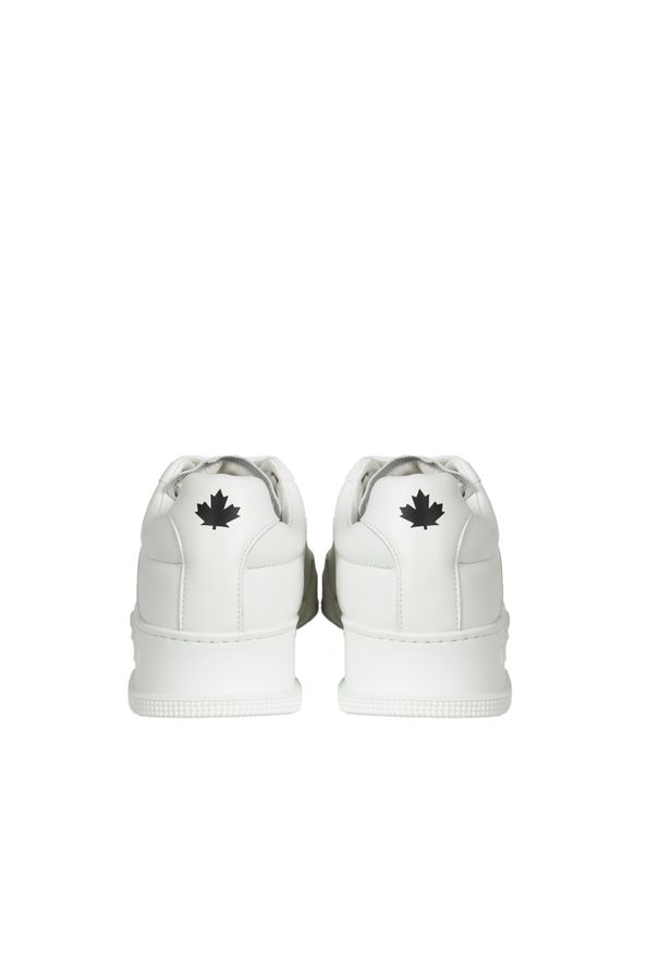 DSQUARED2 - Dsquared2 Sneakersy | SNM024835605520 | Mężczyzna | Biały. Okazja: na co dzień. Kolor: biały. Materiał: skóra. Sport: bieganie