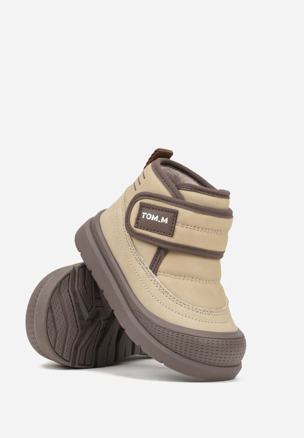 Born2be - Beżowe Botki Sportowe z Przeszyciami i Rzepem Mevidava. Okazja: na co dzień. Zapięcie: rzepy. Kolor: beżowy. Materiał: jeans. Styl: sportowy