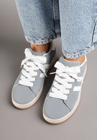 Born2be - Szaro-Białe Sneakersy z Ozdobnymi Paskami Rilanira. Okazja: na co dzień. Zapięcie: pasek. Kolor: szary. Materiał: jeans. Wzór: paski #4