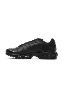 Buty do chodzenia męskie Nike Air Max Plus. Kolor: czarny. Materiał: materiał, skóra. Szerokość cholewki: normalna. Model: Nike Air Max. Sport: turystyka piesza
