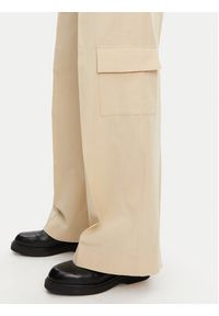 Calvin Klein Spodnie materiałowe K20K208168 Beżowy Wide Leg. Kolor: beżowy. Materiał: bawełna #4