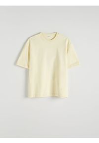 Reserved - Gładki T-shirt boxy - jasnożółty. Kolor: żółty. Materiał: dzianina, bawełna. Wzór: gładki