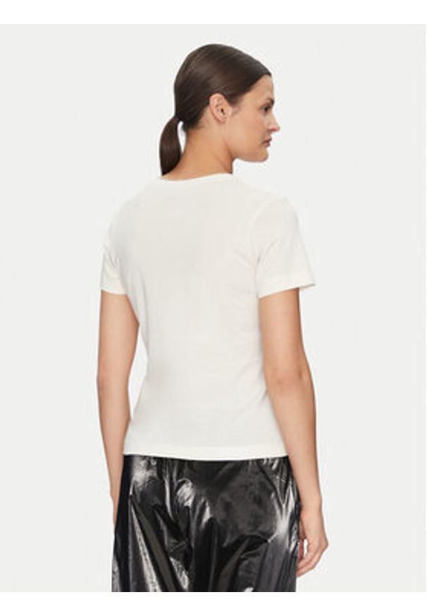 Guess T-Shirt V5GI02 K9RM1 Écru Slim Fit. Kolor: kremowy. Materiał: bawełna