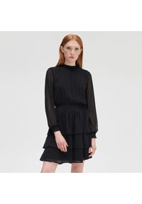 Cropp - Szyfonowa sukienka mini - Czarny. Kolor: czarny. Materiał: szyfon. Długość: mini #1