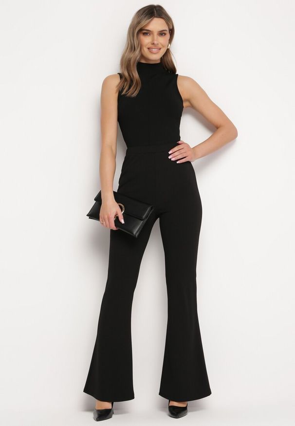 Born2be - Czarna Elegancka Bluzka Bez Rękawów z Półgolfem Raenllia. Kolor: czarny. Materiał: jeans. Długość rękawa: bez rękawów. Styl: elegancki