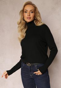 Renee - Czarny Sweter Golf o Dopasowanym Fasonie z Wiskozą Nalexa. Typ kołnierza: golf. Kolor: czarny. Materiał: wiskoza. Długość rękawa: długi rękaw. Długość: długie. Sezon: zima, jesień. Styl: klasyczny #4