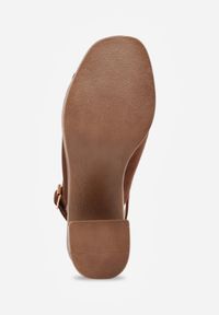 Born2be - Brązowe Sandały VICES na Obcasie i Platformie z Imitacji Drewna Ilda. Okazja: na spacer, na co dzień, do pracy. Zapięcie: pasek. Kolor: brązowy. Obcas: na obcasie. Styl: casual, klasyczny. Wysokość obcasa: średni #8