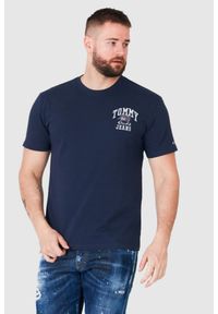Tommy Jeans - TOMMY JEANS Granatowy t-shirt męski z wyszywanym logo. Kolor: niebieski