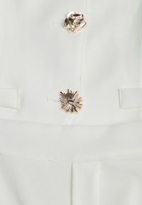 Born2be - Biały Komplet Garniturowy z Bawełną Kamizelka i Szerokie Spodnie Sererissa. Kolor: biały. Materiał: bawełna #8