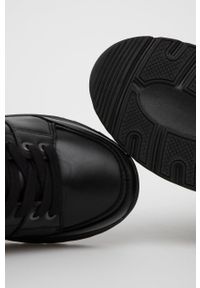 Calvin Klein - Śniegowce skórzane. Nosek buta: okrągły. Zapięcie: sznurówki. Kolor: czarny. Materiał: skóra #2