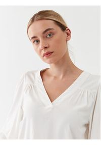 only - ONLY Bluzka 15303748 Biały Regular Fit. Kolor: biały. Materiał: wiskoza #5