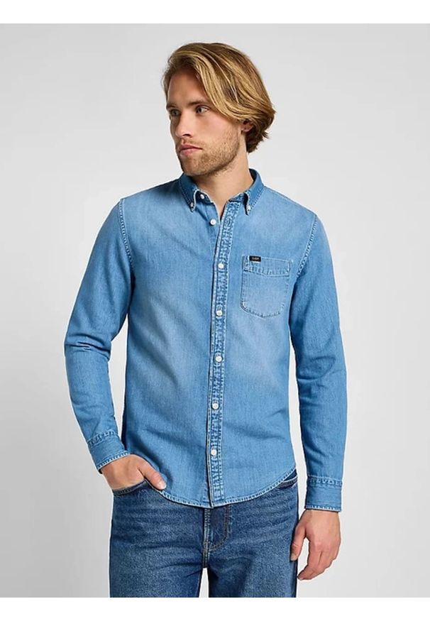 Lee - LEE MĘSKA KOSZULA JEANSOWA BUTTON DOWN Bueller 112355641 L880008566. Typ kołnierza: button down. Materiał: jeans
